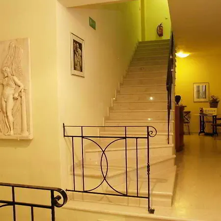 Hotel apartamentowy Icarus
