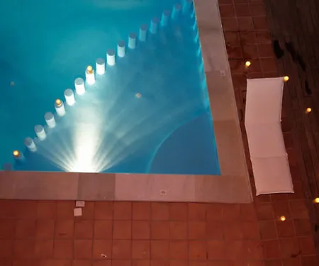 Hotel apartamentowy Icarus 3*