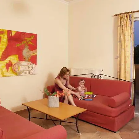 Aparthotel Icarus