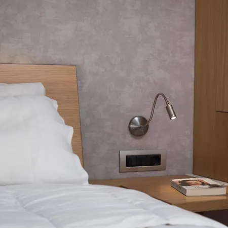Icarus Hotel apartamentowy 3*